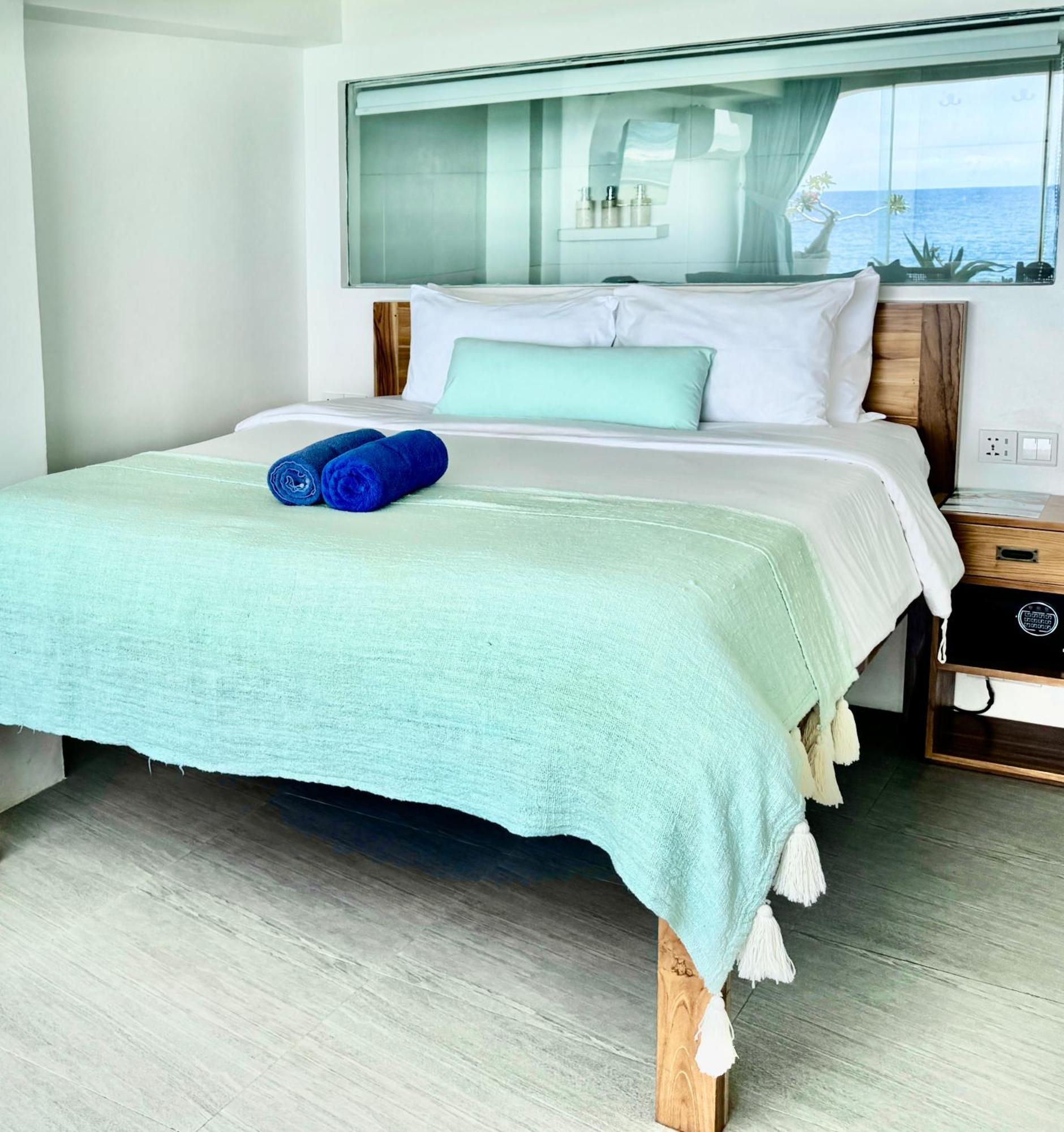 Bale Bingin Beachfront Stay Uluwatu Rum bild